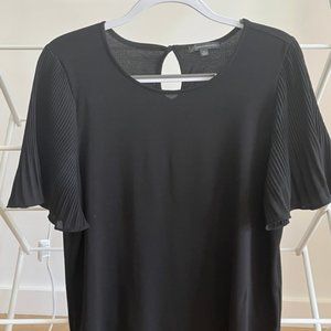 ADRIANNA PAPELL Pleated Flutter Sleeve Blouse In Black Size Medium